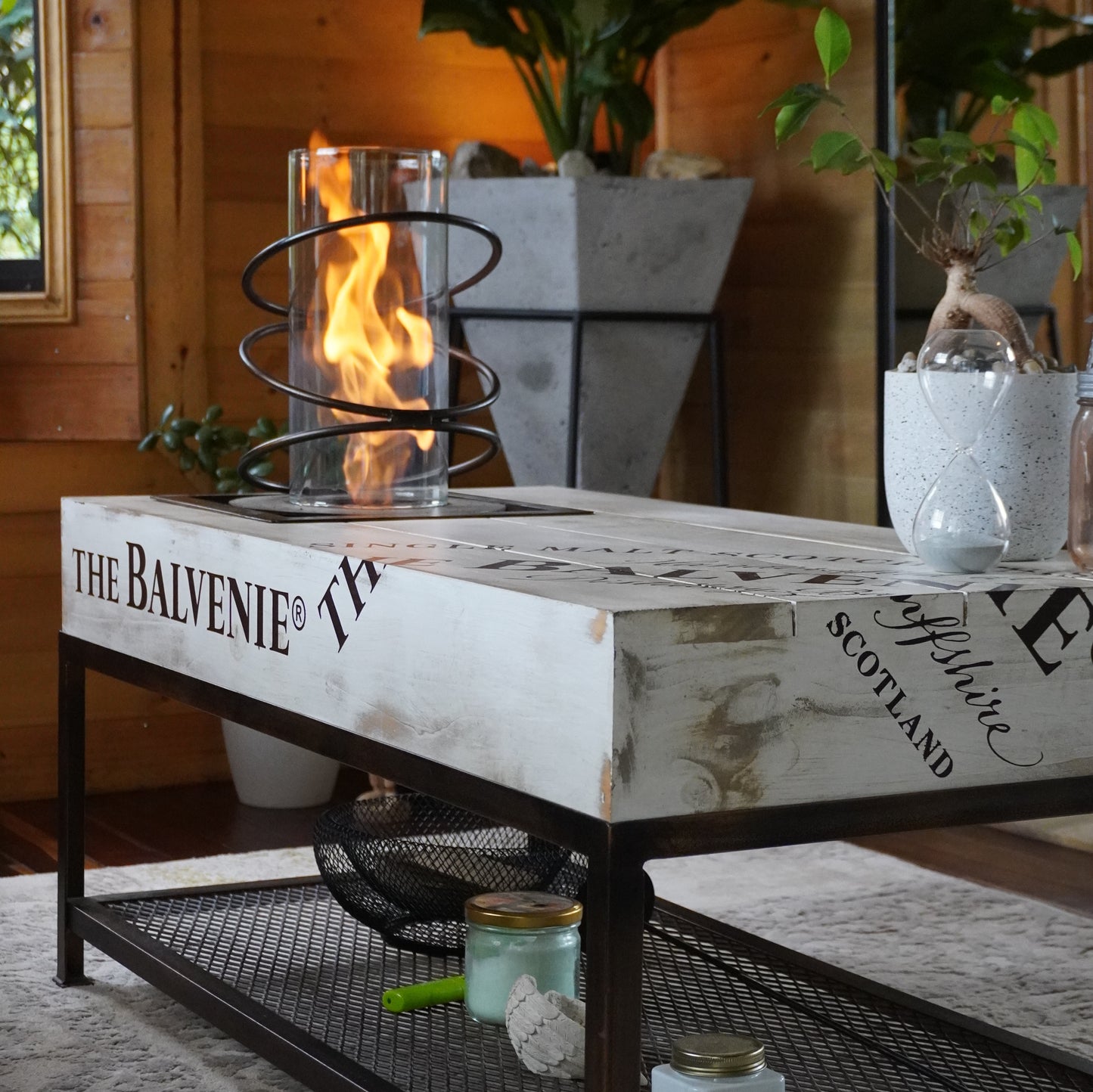 Mesa Decorativa Industrial con Chimenea