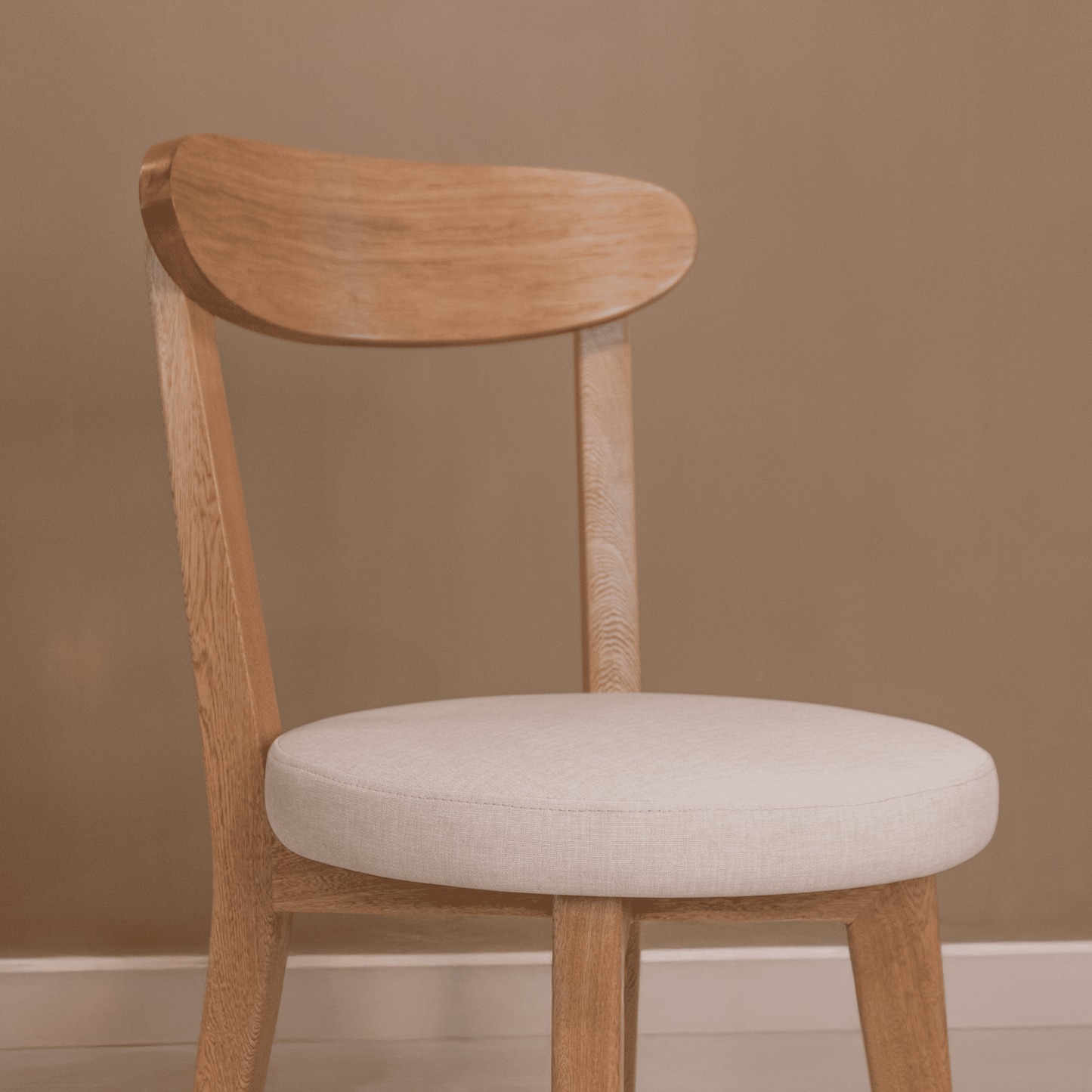 Silla Eco en Madera – Diseño Moderno para Comedor