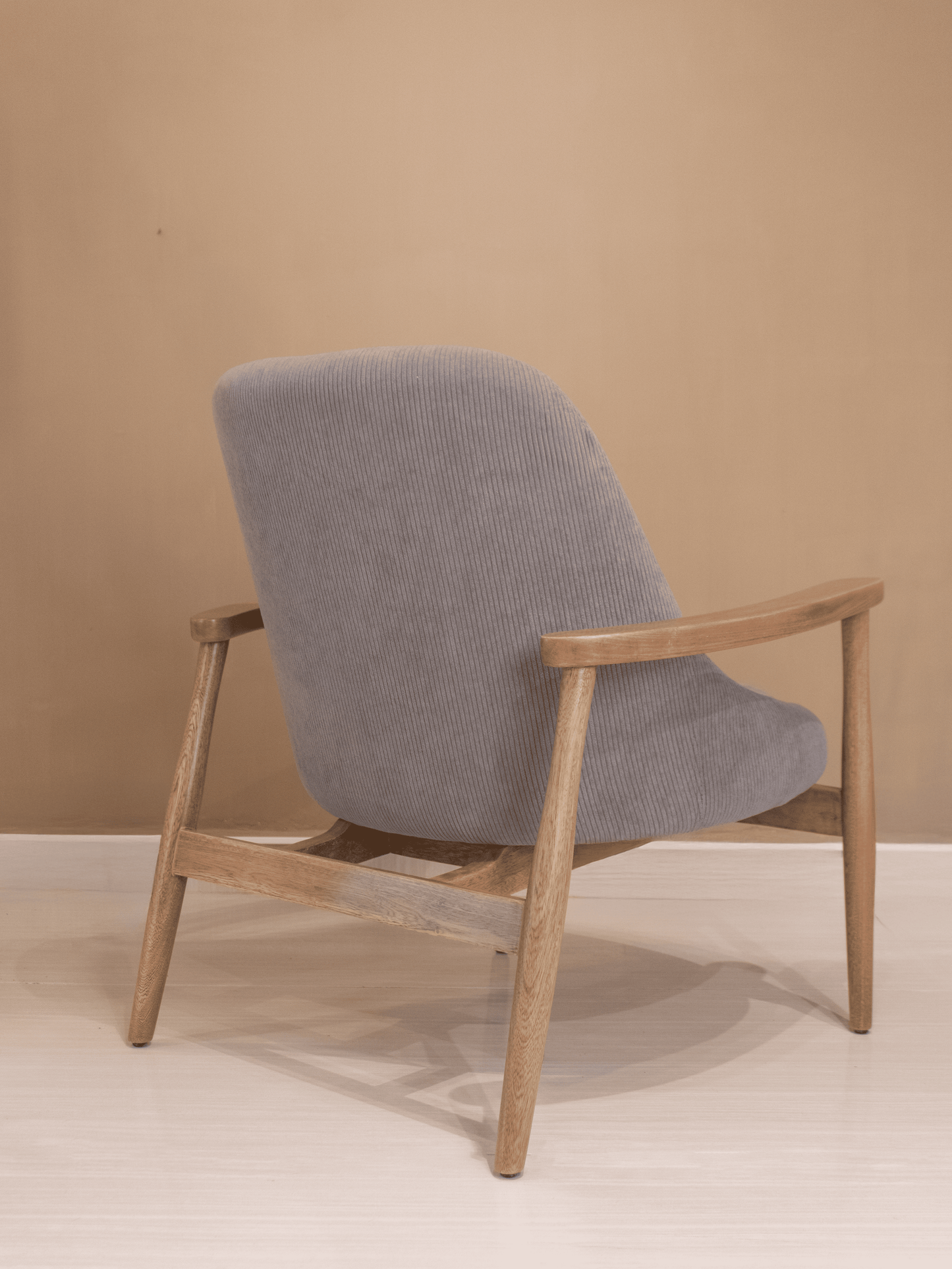 Silla Góndola Tapizada – Diseño Curvo Para Sala o Estudio