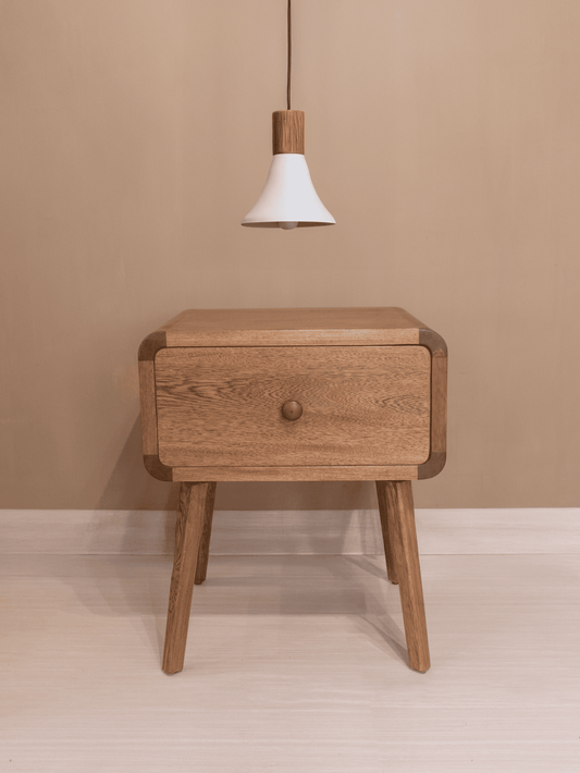 Mesa Auxiliar de Noche Barichara – Madera Natural Estilo Moderno Colombiano