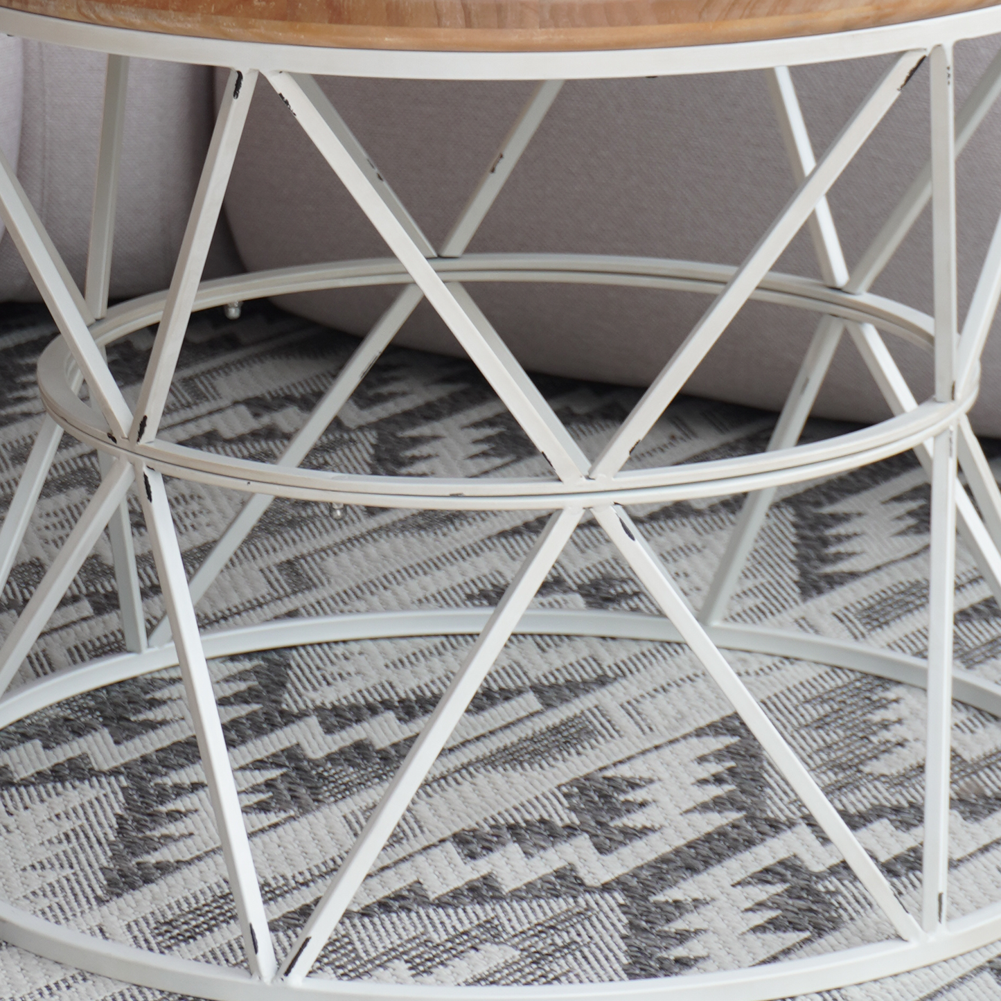 Mesa de centro Mandala, detalle de la base metálica