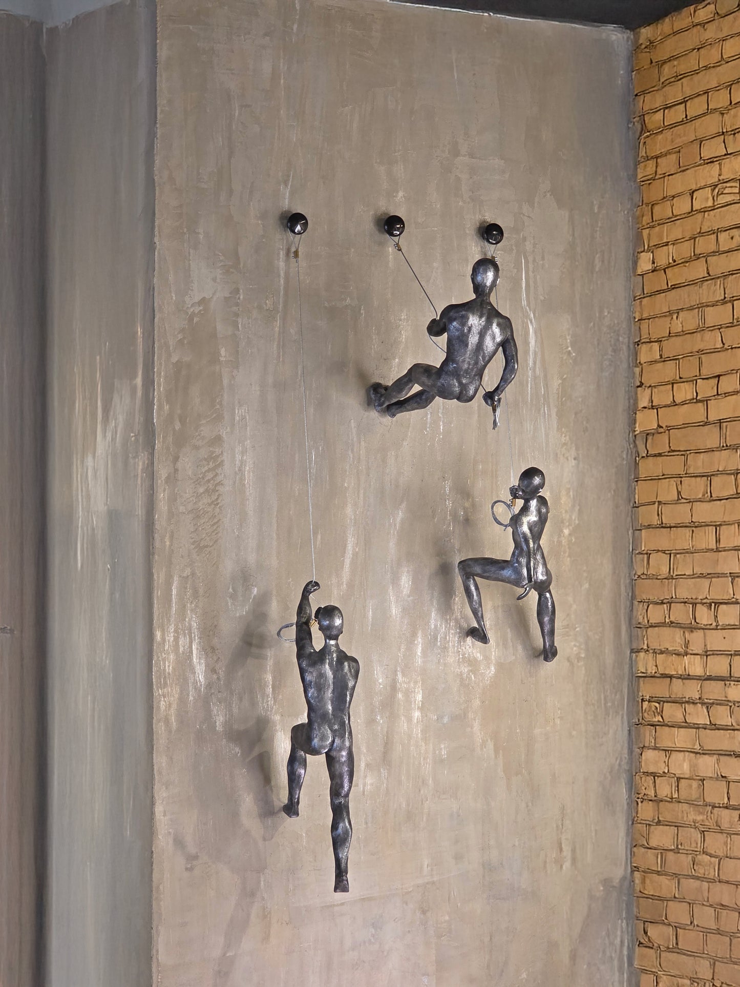 Set X3 Escaladores Decoración Pared | Escultura de Hombres en Resina