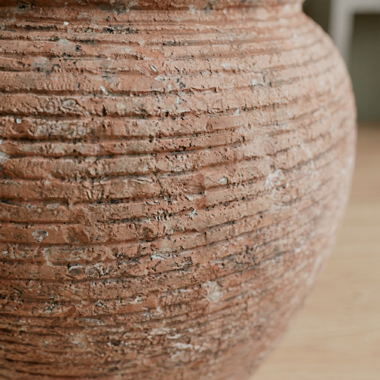 Maceta Artesanal en Barro Natural | Modelo Origen