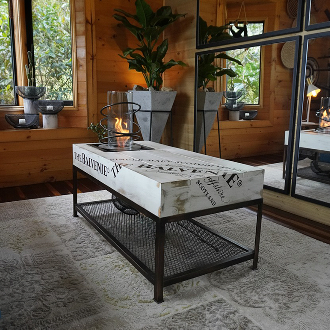Mesa de centro Forja con chimenea de etanol, vista general en sala