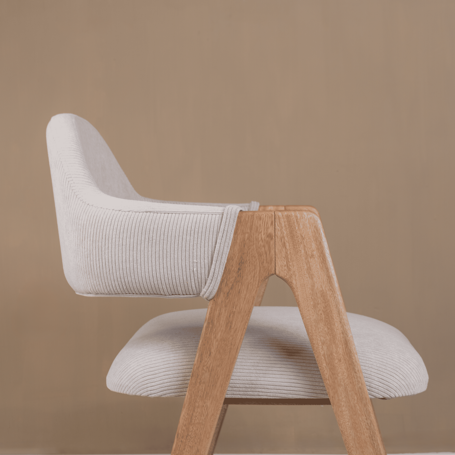 Silla de Comedor Serena - Roble Natural y Tapizado Moderno