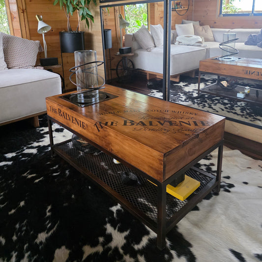 Mesa Decorativa Industrial con Chimenea