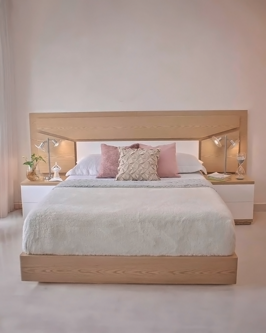 Cama Catedral en Madera Natural – Diseño Artesanal Imponente y Atemporal