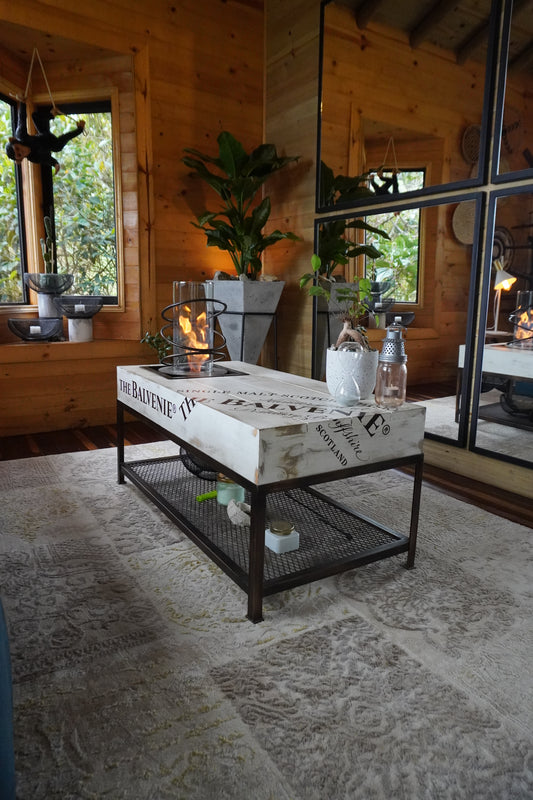 Mesa Decorativa Industrial con Chimenea