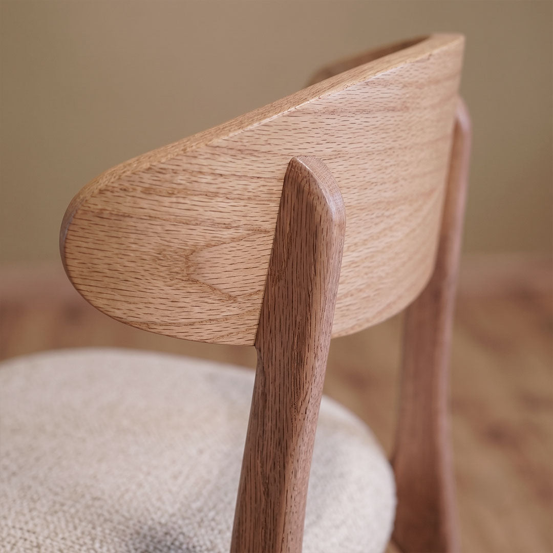 Silla de Barra Sierra – Madera Natural y Diseño Moderno para Cocinas y Bares