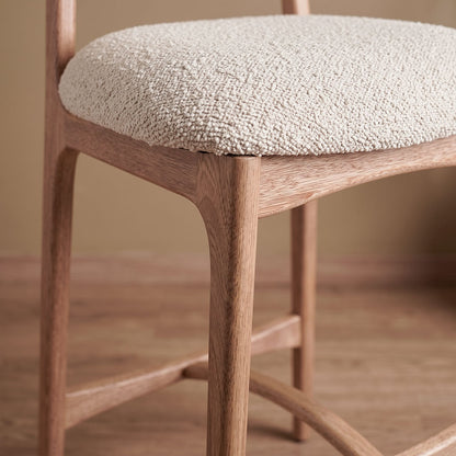 Silla de Barra Sierra – Madera Natural y Diseño Moderno para Cocinas y Bares