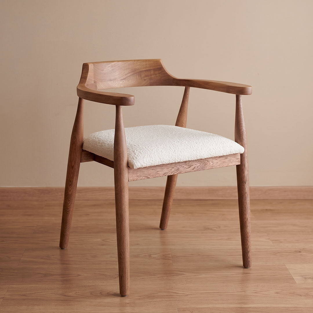 Silla Andina en Madera Natural – Diseño Artesanal para Comedor