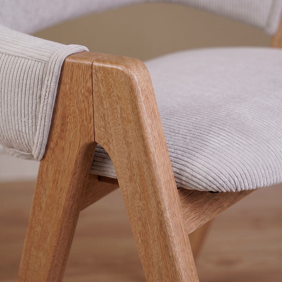 Silla de Comedor Serena - Roble Natural y Tapizado Moderno