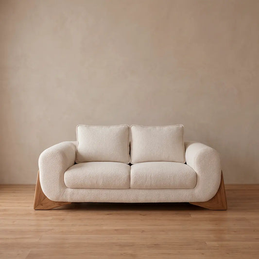 Sofá Tapizado con Detalles en Madera Natural — Modelo Memphis
