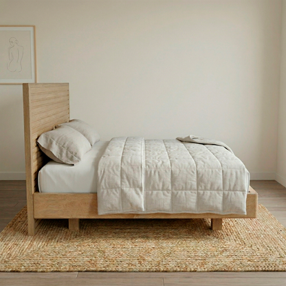 Cama en madera natural de diseño moderno y atemporal | Modelo Bahia