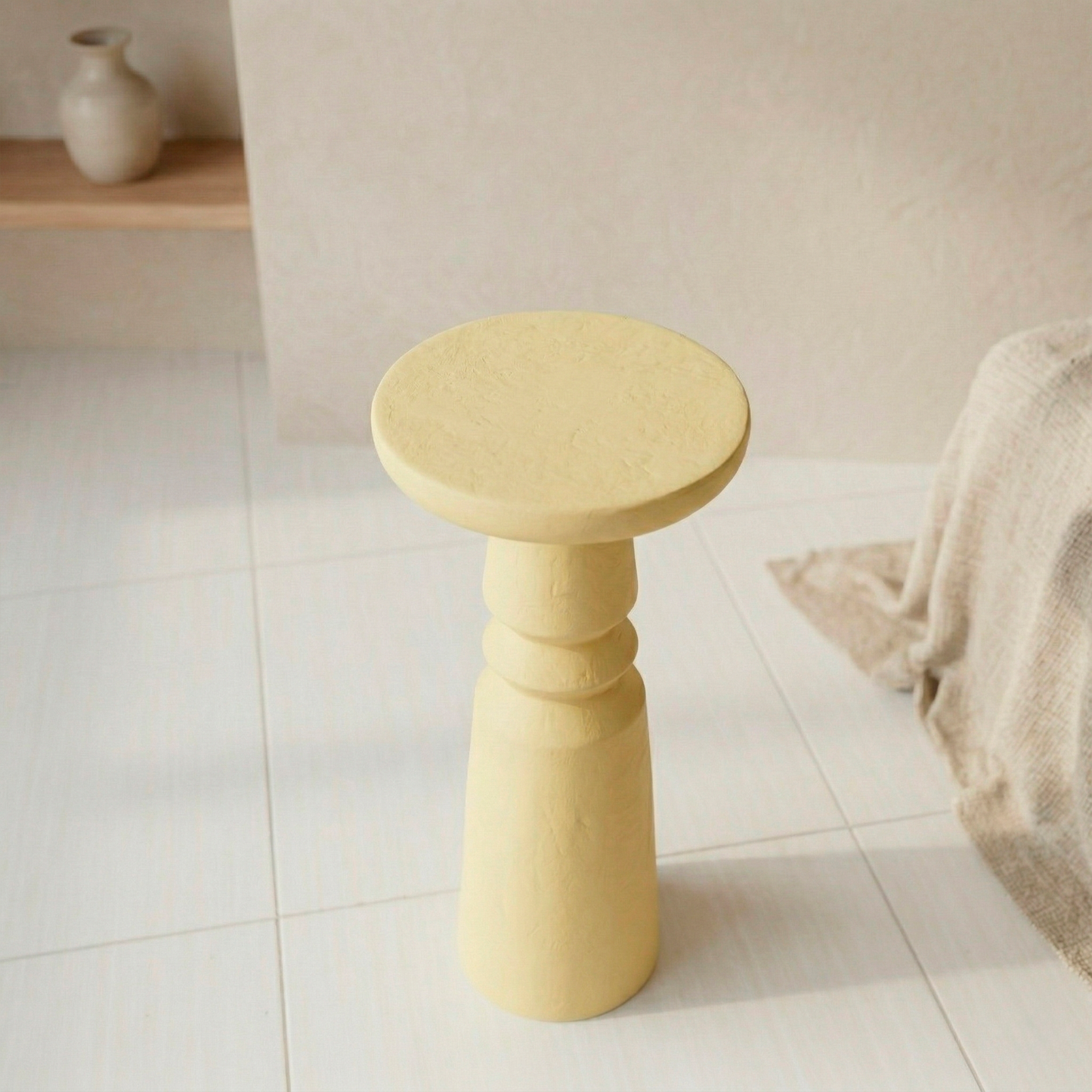 Pedestal Decorativo Escultórico en Estuco | Modelo Yellow